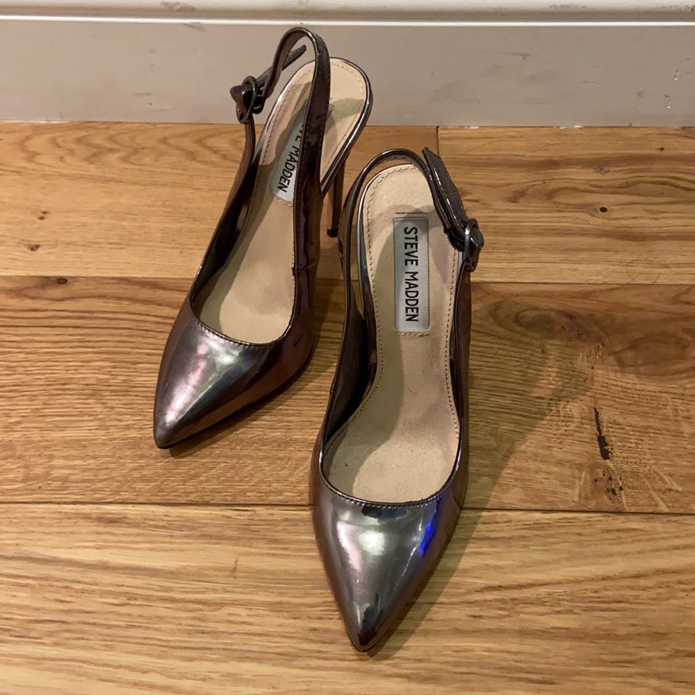 Women’s Steve Madden Metallic Sling-Back Pump